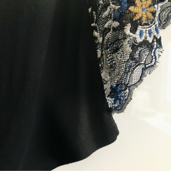 Anthropologie Akemi + Kin Callista Black Lace Embroidered Sleeve Tee XXS EUC - Picture 8 of 13
